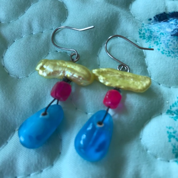 Chico’s Wire Style Pierced Earrings - Picture 2 of 2